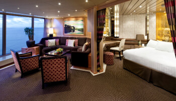 1548636289.0293_c251_Holland America Line R-Class Accommodation Rotterdam Pinnacle Suite.jpg